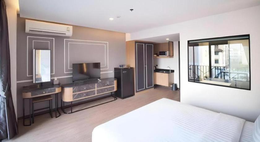Hotel Sleep With Me 3*